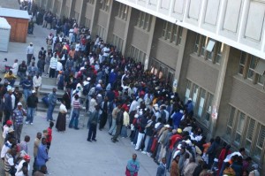 Chaos at refugee reception centre in Cape Town, 2008